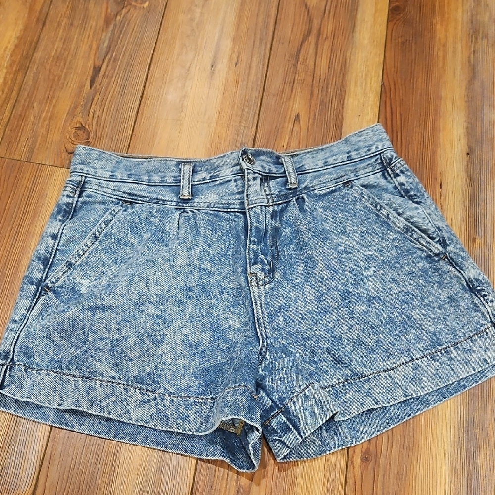 American Eagle Outfitters Mom shorts  with Vintage Wash